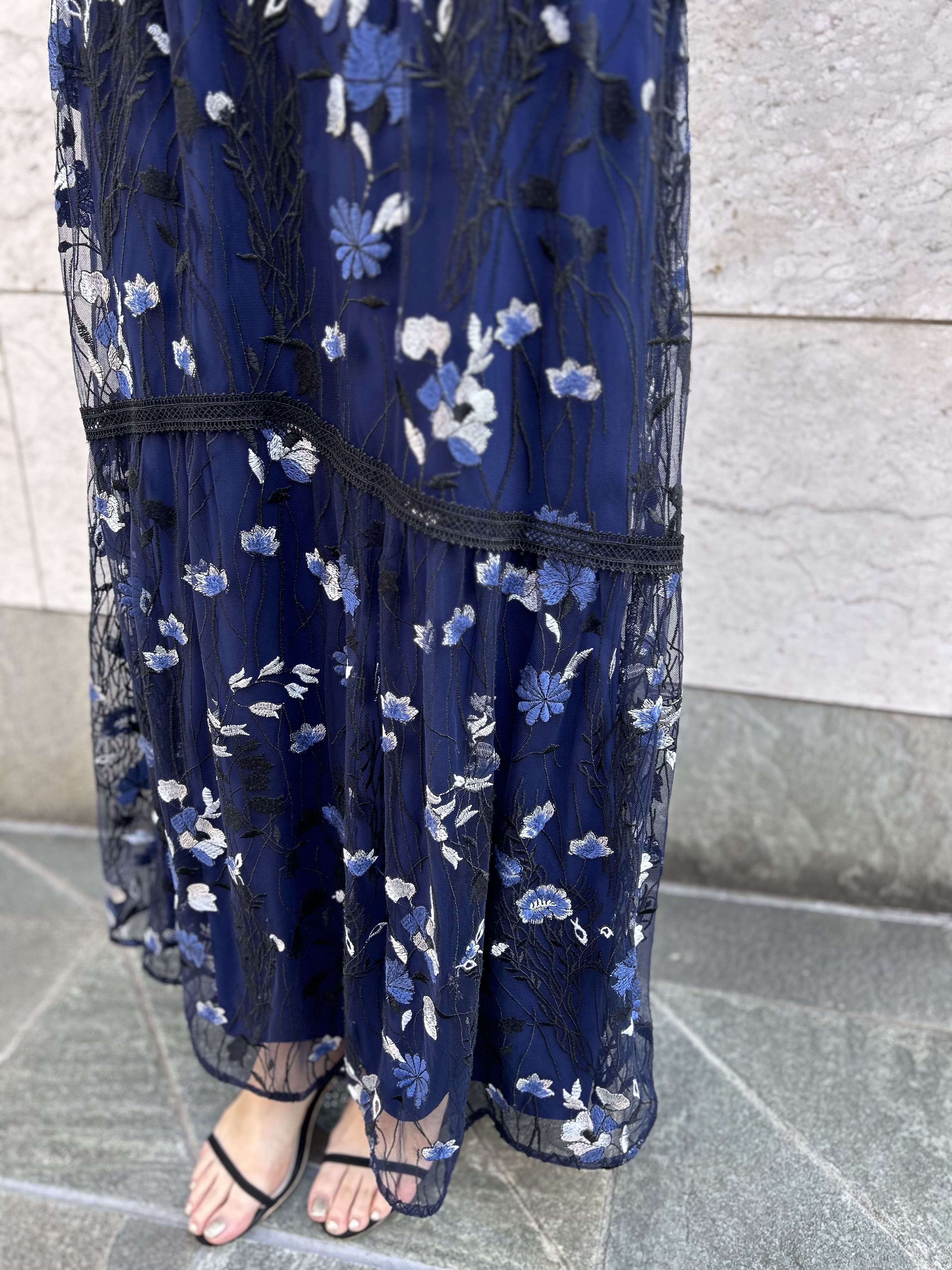 ML Monique Lhuillier☆上品ネイビーミディーワンピース ML Monique Lhuillier 結婚式・パーティードレス｜ネイビーの