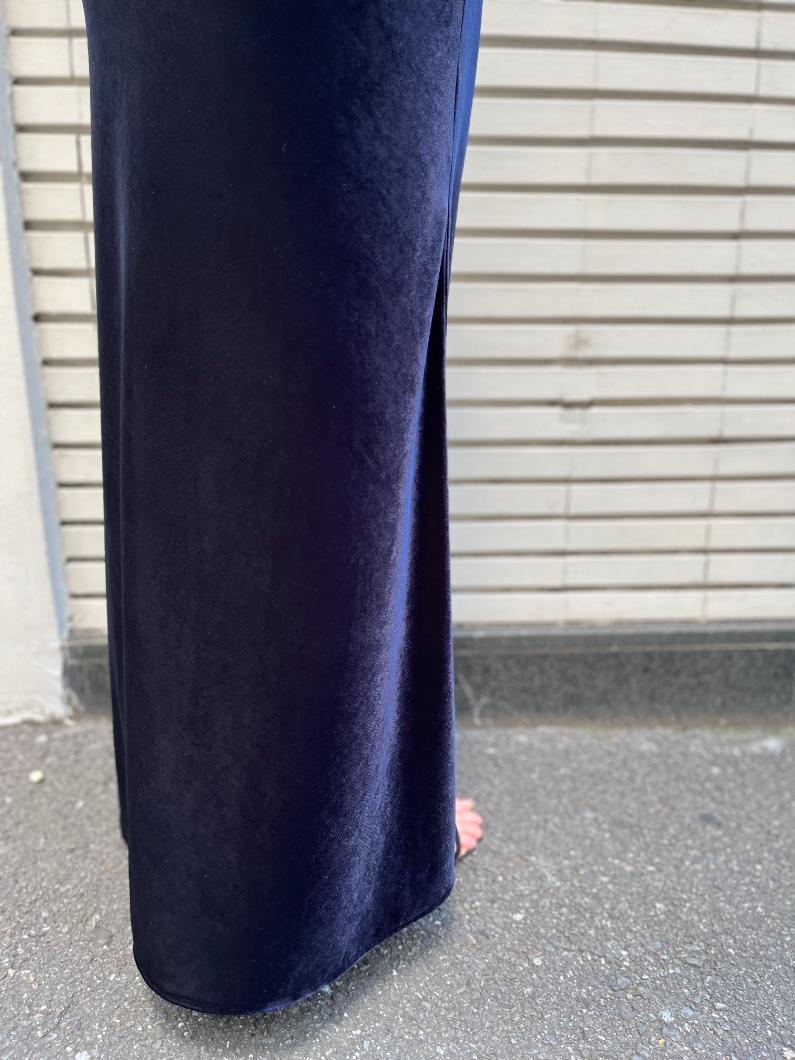 Blanca Vita｜オープンバック ベルベットドレス-ネイビー を
