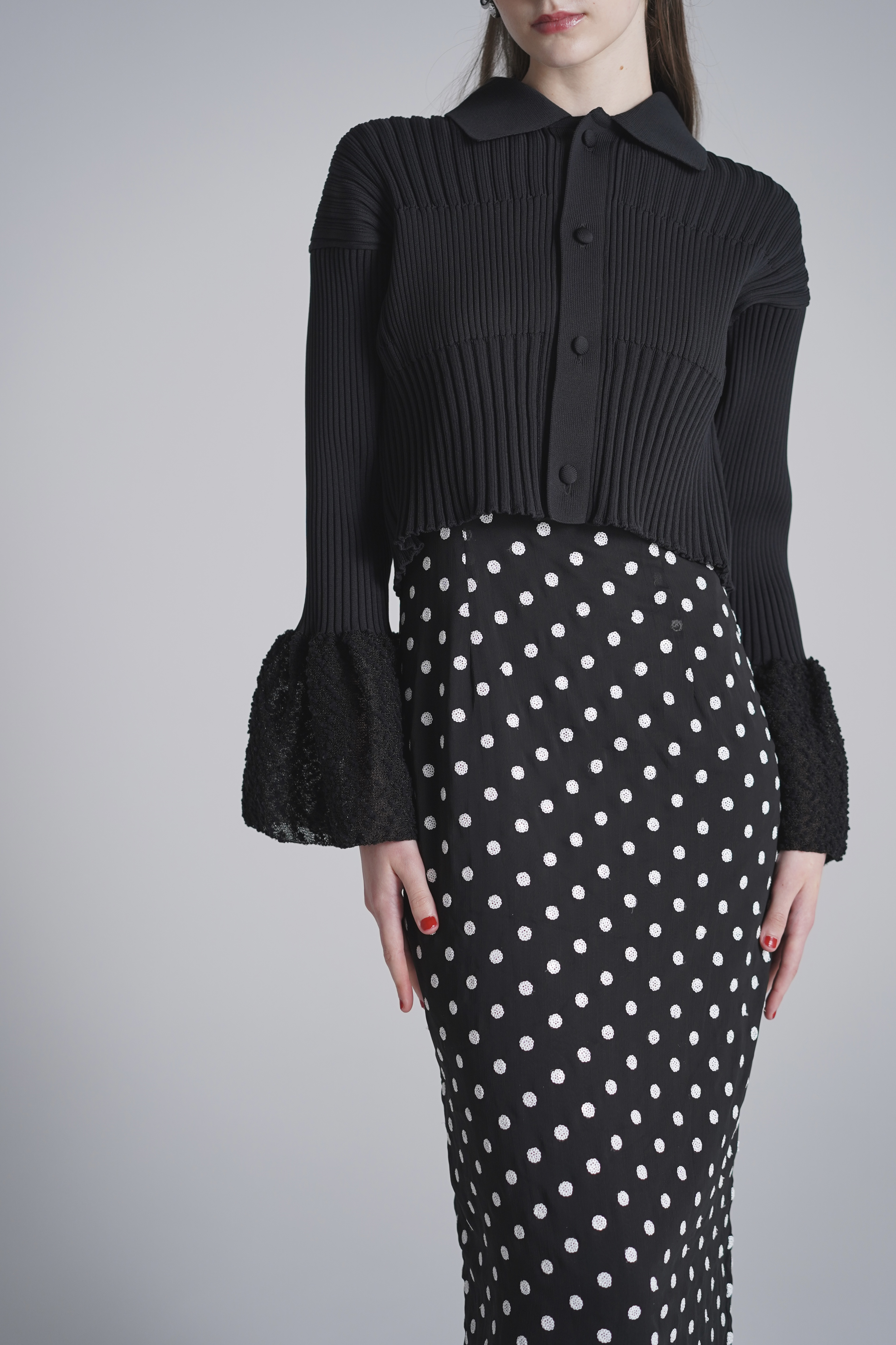 CFCL］Fluted Ornamentクロップドカーディガン-ブラックを