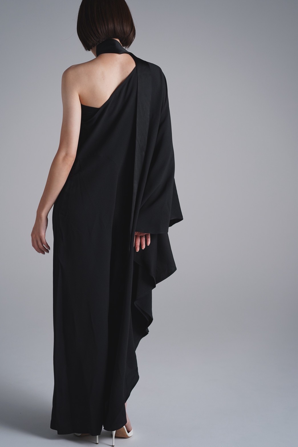 Taller Marmo］ワンショルダー パンツドレス-ブラックをレンタル