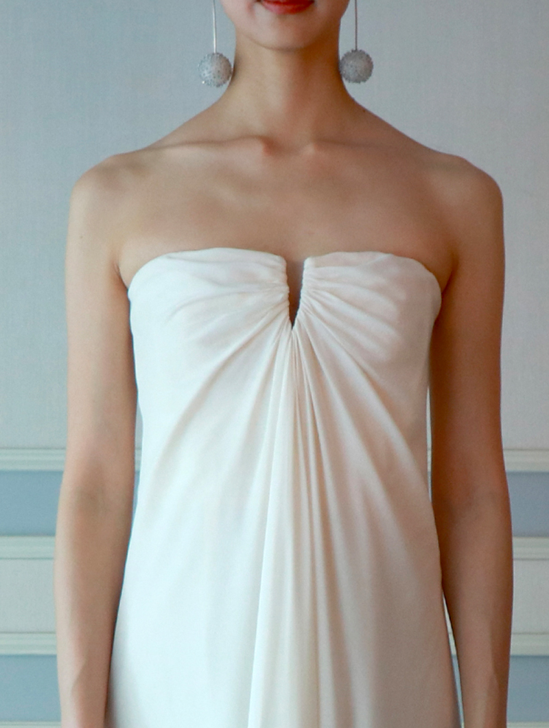 ニコール ミラー Nicole Miller エンパイヤドレス アイボリー をレンタルする 結婚式 パーティーのゲストレンタルドレス インポート はオート レント トゥ ランウェイ ニコール ミラー Nicole Miller エンパイヤドレス アイボリー をレンタルする 結婚式 パーティーのゲストレンタルドレス インポート はオート レント トゥ ランウェイ