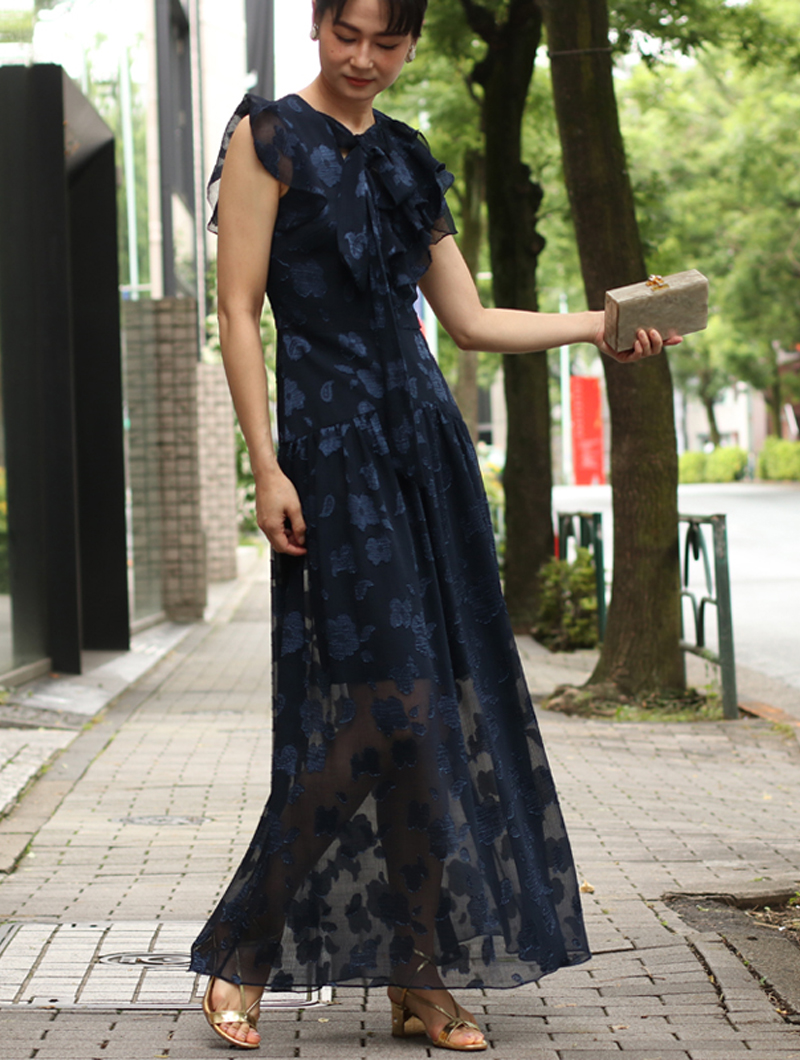 エム・エル・モニーク・ルイリエ(ML Monique Lhuillier)|ネックリボン