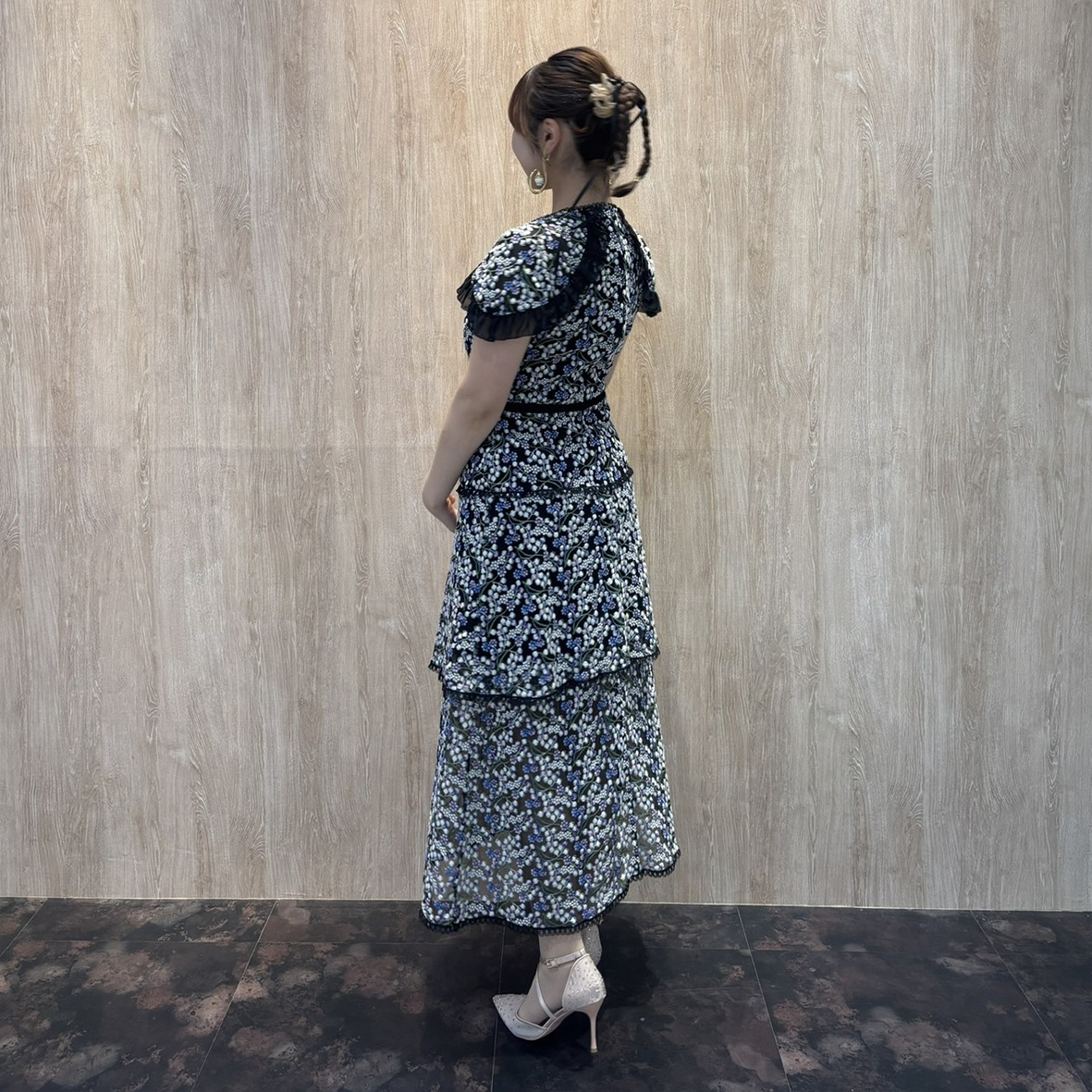 エム・エル・モニーク・ルイリエ(ML Monique Lhuillier)|半袖刺繍