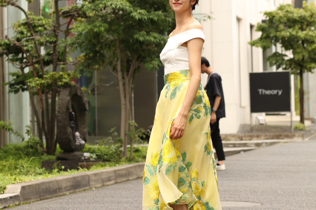 インポートパーティードレスのレンタルショップHAUTE rent to runway(オート・レント・トゥ・ランウェイ)のオリジナルオフショルダートップス