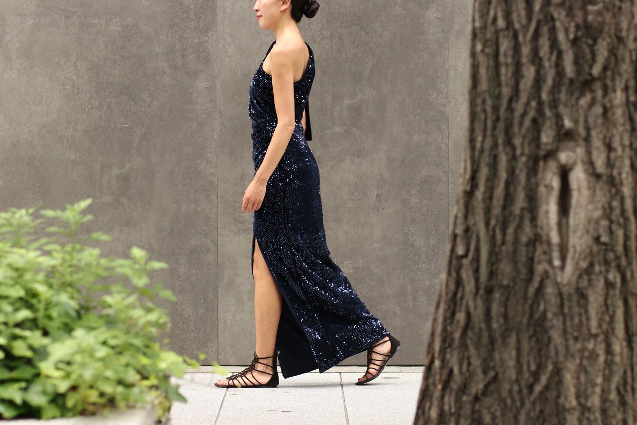 結婚式やパーティーにはおしゃれなML Monique Lhuillier(エムエル・モニーク・ルイリエ)のロングドレスをレンタルしたい